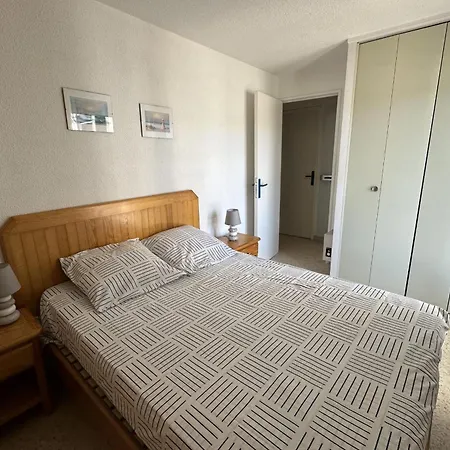 Cosy With Balcony Ideally Located